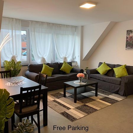 Cityapartment Platinum Mit Balkon Bzw,Terrasse Bielefeld Luaran gambar