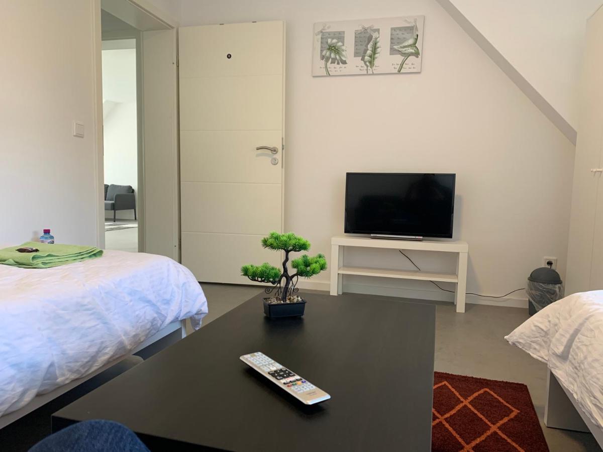 Cityapartment Platinum Mit Balkon Bzw,Terrasse Bielefeld Luaran gambar